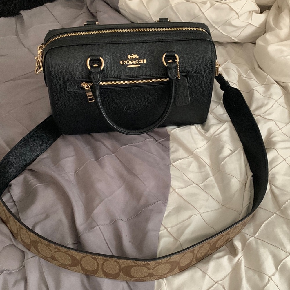 coach crossbody purse.